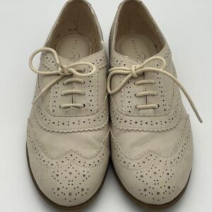 Studio Paolo Winnie Wingtip Lace Up Beige Oxford Dress Shoes; Size 7